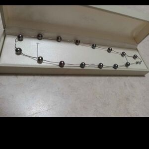 Elegant Black Pearl Necklace